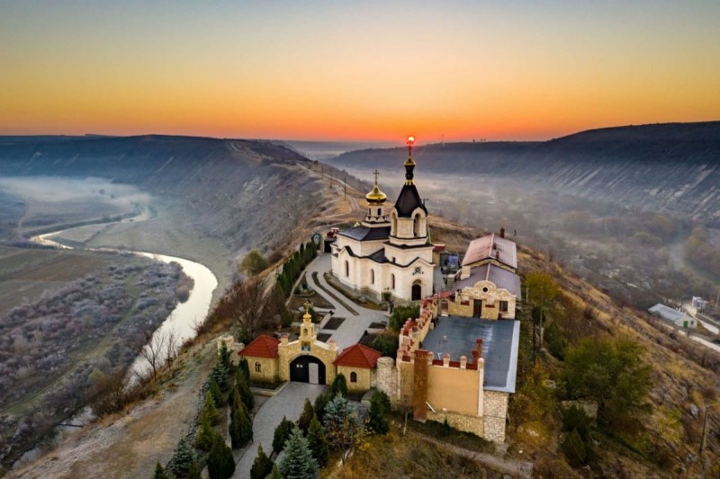 Moldova Turları