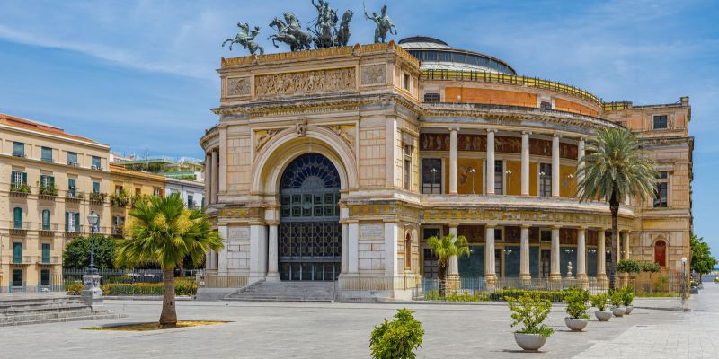 Costa Toscana ile Mallorca'lı Akdeniz Marsilya Başlangıç Gemi Turu Pegasus ile 7 Gece