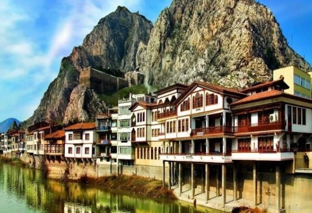 Otobüs İle Bursa Çıkışlı 6 Gece 7 Gün Karadeniz Rüyası ve Batum Turu