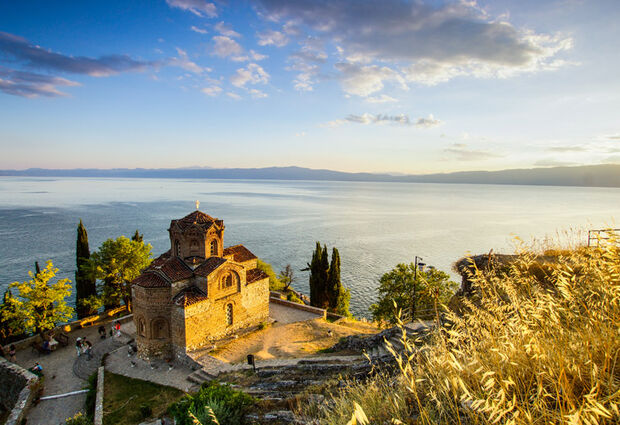 İzmir Çıkışlı Kosovalı Baştanbaşa Balkan Turu (Extralar Dahil)