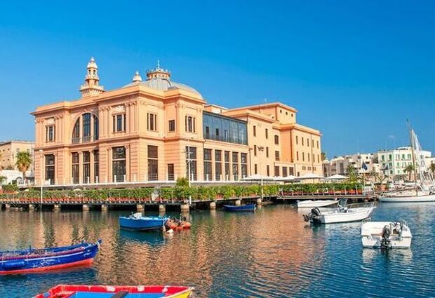 Amalfi Kıyıları Turu Rotası (Türk Hava Yolları ile)