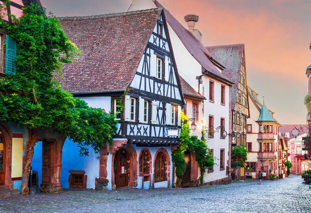 Almanya & Fransa & İsviçre | 3 Gece | İstanbul Çıkış | THY