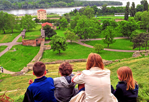 İstanbul Hareketli Baştanbaşa Balkanlar Turu 7 Ülke | Ekstra Turlar Dahil