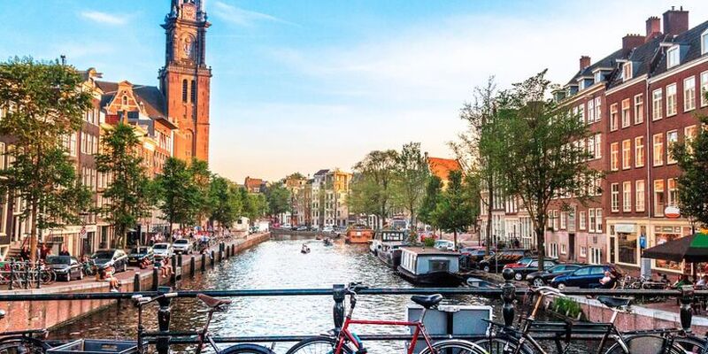 Express Benelux & Paris Turu | Pegasus Havayolları ile