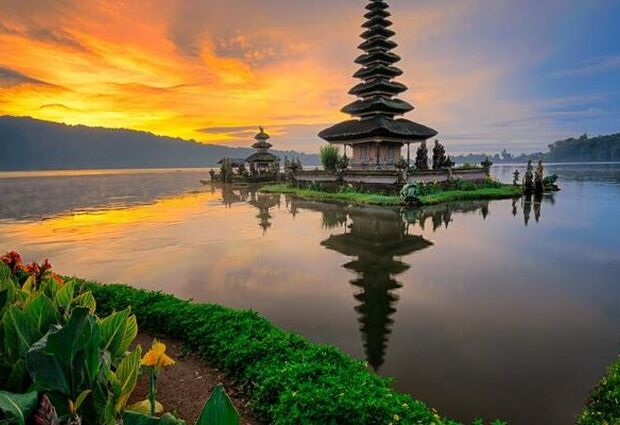 Kuala Lumpur & Singapur & Bali Turu Rotası 