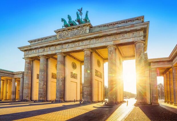 Ankara Kalkışlı Otobüslü Büyük Orta Avrupa Turu | Tüm Turlar Dahil 6 Gece