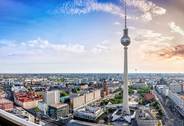 Ankara Kalkışlı Otobüslü Büyük Orta Avrupa Turu | Tüm Turlar Dahil 6 Gece