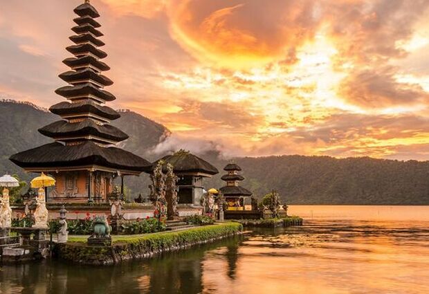 Singapur & Bali Turu Singapur Havayolları ile 5 Gece 8 Gün - DPS-DPS