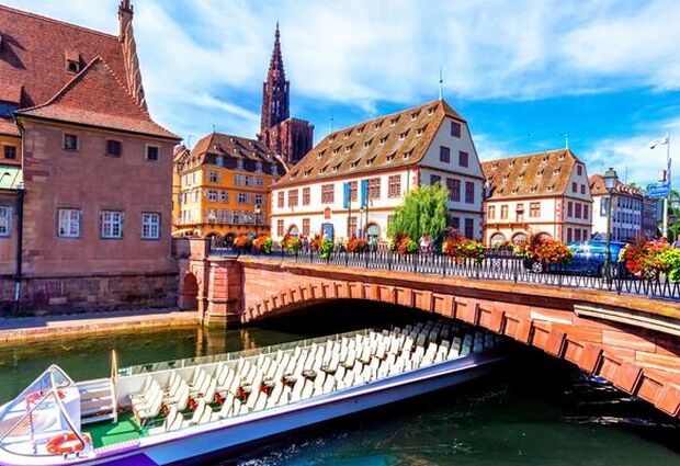 Adana’dan Bernina Express ile Noel Pazarları ve Bir Avrupa Masalı Turu SunExpress Havayolları ile 6 Gece