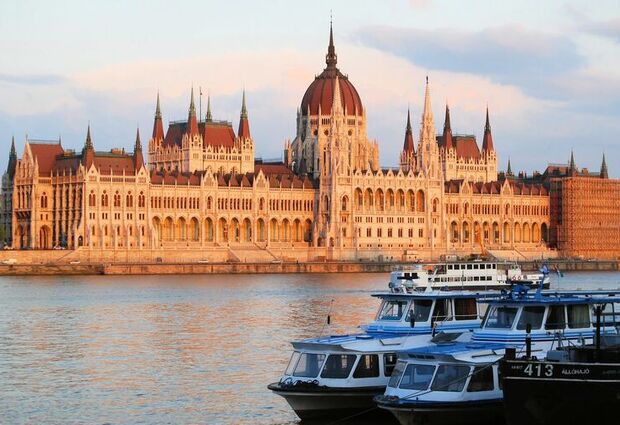Budapeşte Rotası Turu (3 Gece)