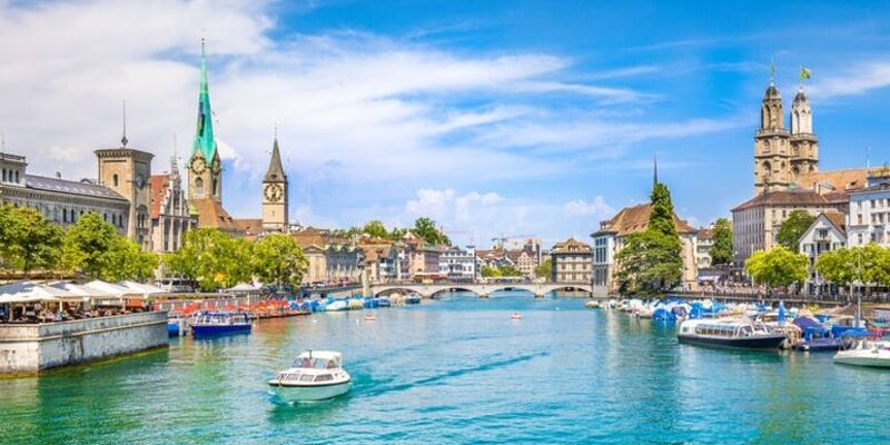 İzmir'den Direkt Sefer ile Benelüx & Paris Rotası Turu