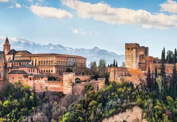 Mega Portekiz & Endülüs & İspanya Turu Pegasus Havayolları ile 7 Gece