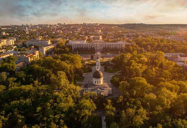 Vizesiz Moldova Turu (Hisky Havayolları ile) (3 Gece 4 Gün)