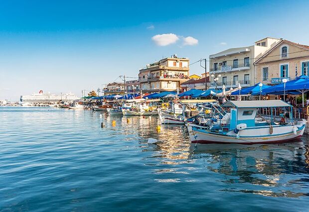 Sevgililer Günü Özel Zümrüt Ada Midilli Turu