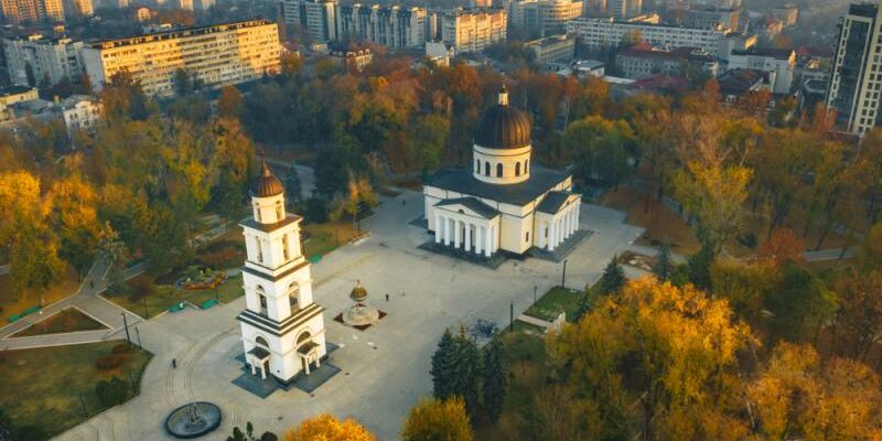 Hisky Havayolları ile 3 Gece 4 Gün Vizesiz Moldova Turu 