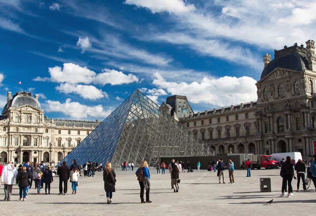 İzmir'den SunExpress ile Paris Turu 3 Gece 4 Gün