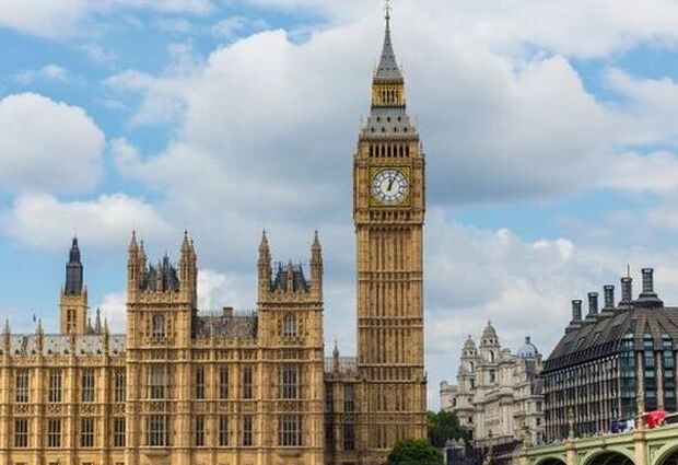 İzmir Çıkışlı SunExpress Havayolları ile Kraliyet Tacı Londra Turu - 3 Gece - 2026 Dönemi