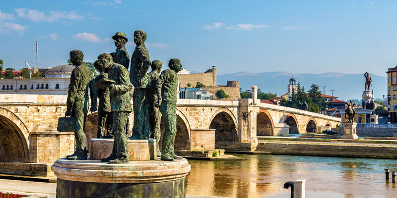 İzmir Çıkışlı Kosovalı Baştanbaşa Balkanlar (Çevre Gezileri Extra Turlar ve Akşam Yemekleri Dahil) (7 Gece 8 Gün)