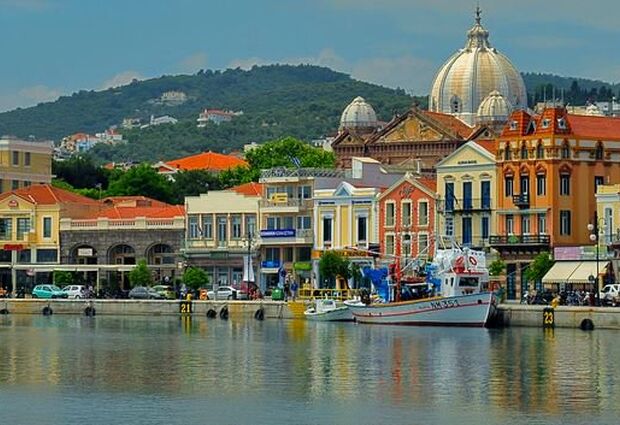 İzmir Alsancak Hareketli Midilli Adası Turu (2 Gece 3 Gün)