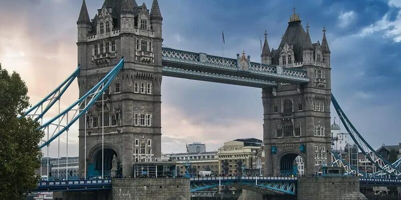 Yılbaşı Özel Kraliyet Tacı Londra | 3 Gece | İstanbul Çıkış | THY 