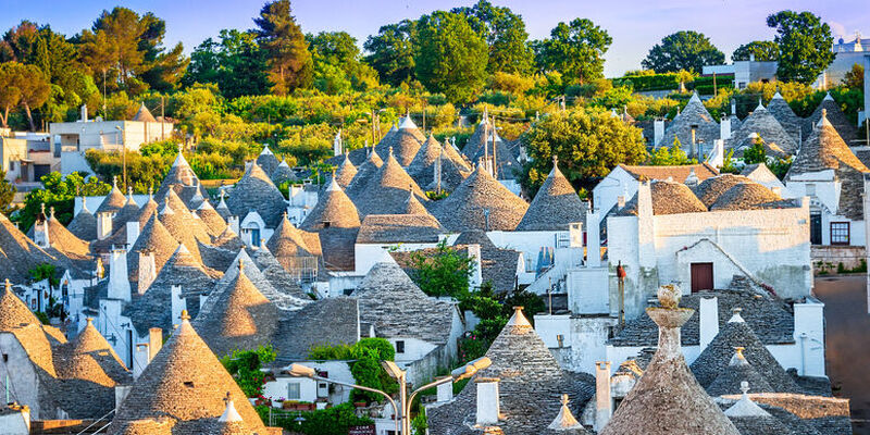 İzmir’den Direkt Sefer İle Güney İtalya Amalfi Kıyıları & Puglia & Capri Adası Turu Rotası