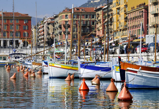 Milano & Nice & Marsilya Turu (Pegasus ile) (5 Gece 6 Gün) (MRS-BGY)