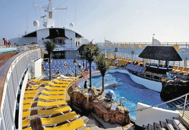 Kuşadası Hareketli Celestyal Discovery Yunan Adaları & Atina 3 Gece 4 Gün (Santorini) 2025 