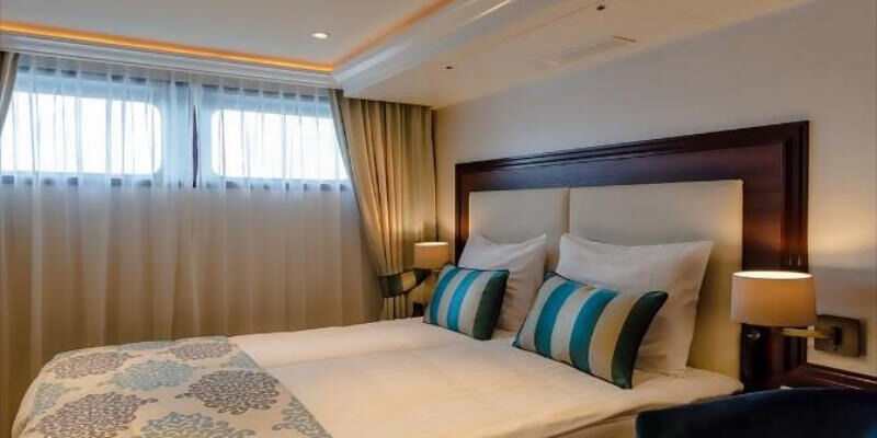 Ren Nehri'nde Noel Pazarları (BSL - CGN)