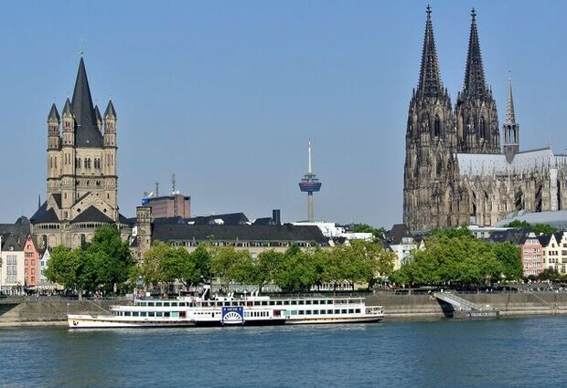 Ren Nehri’nde Noel Pazarları (DUS - ZRH)