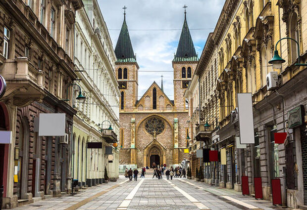 Pegasus Havayolları ile Balkan Üçlüsü Turu - (PRN-PRN)