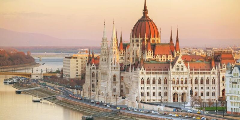 THY ile Promosyon Viyana Prag Turu  4 Gece 5 Gün 