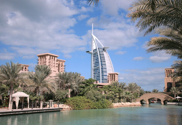 Bir Dubai Masalı Turu - Dubai Şehir Turu ve Abra Geçişi Dahil